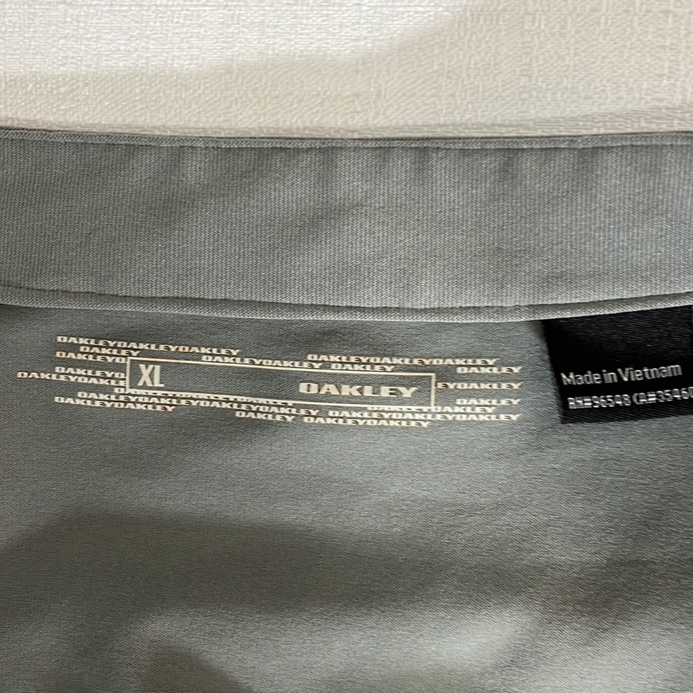 Oakley men’s shirt, XL, in good condition - Picture 6 of 8